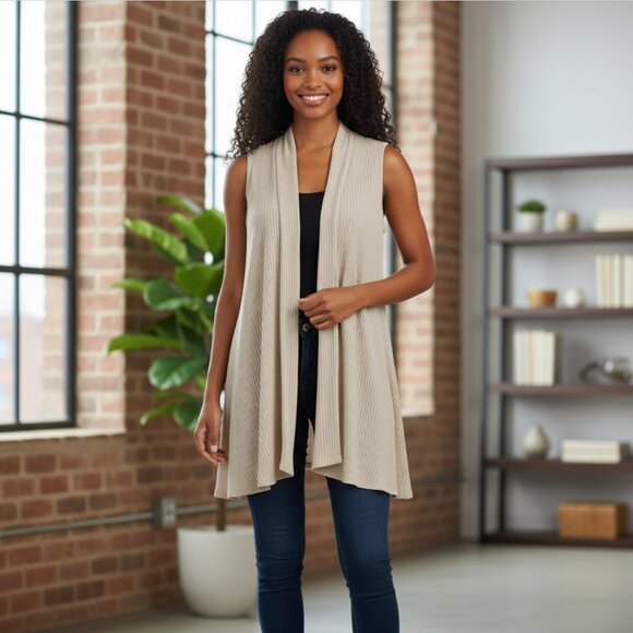 Eileen Fisher Cream Knit Sleeveless Draped Sweater Vest Size Medium Neutral - Picture 1 of 6
